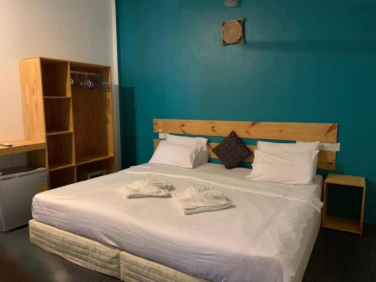 Seven Corals Hotel Maafushi Buitenkant foto